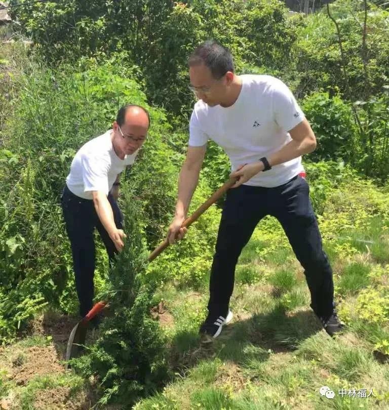 中林ok138cn太阳集团古天乐支部开展“学党史 祭先烈”主题党日运动(图5)